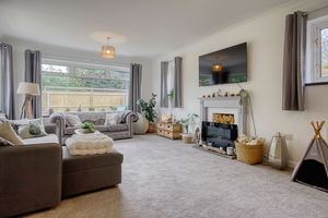 Lounge- click for photo gallery